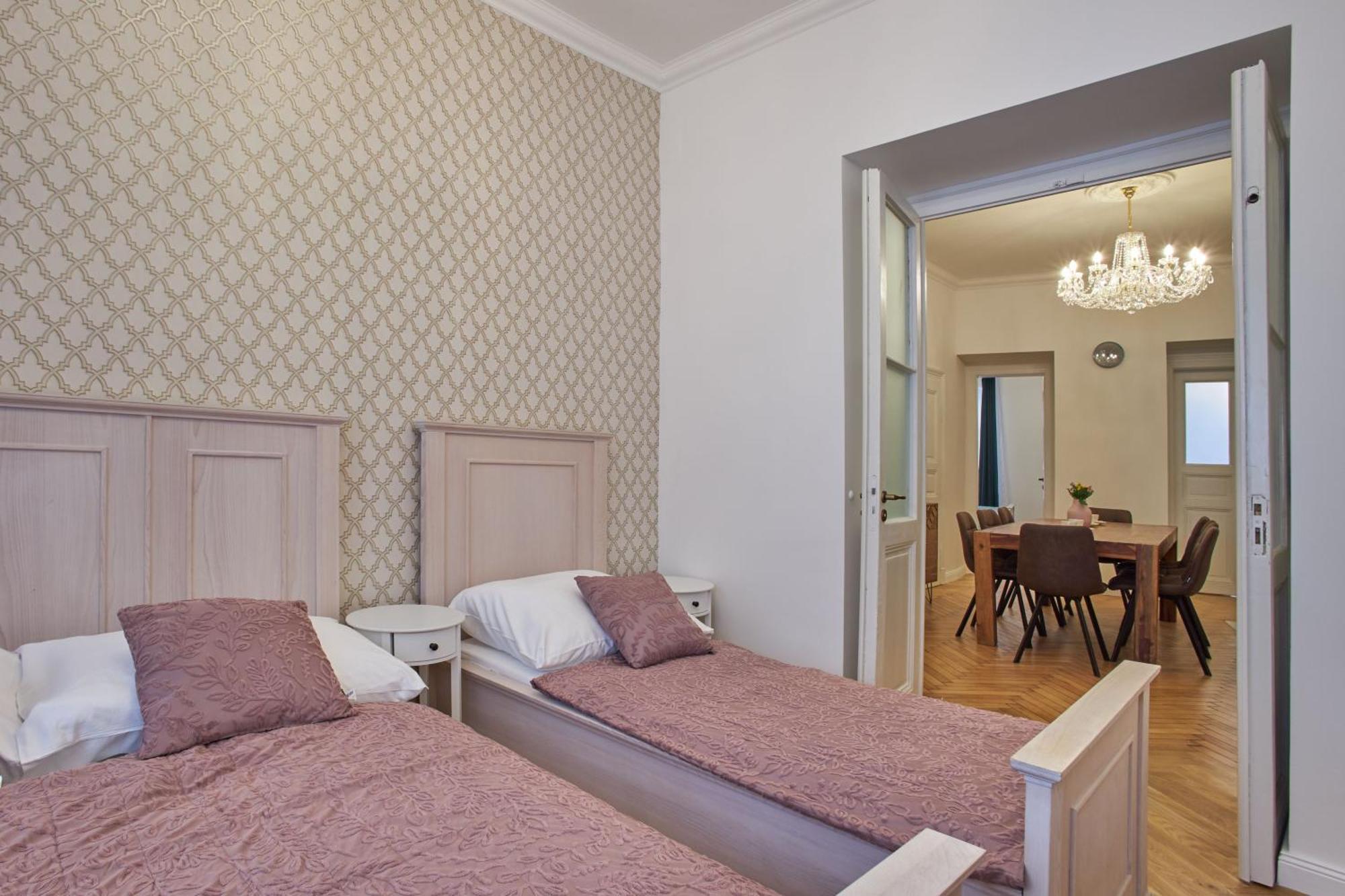 National Theatre Elegance Aparthotel Praha