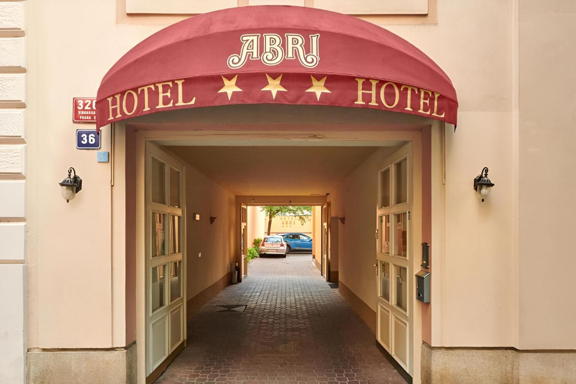 Abri * Prag