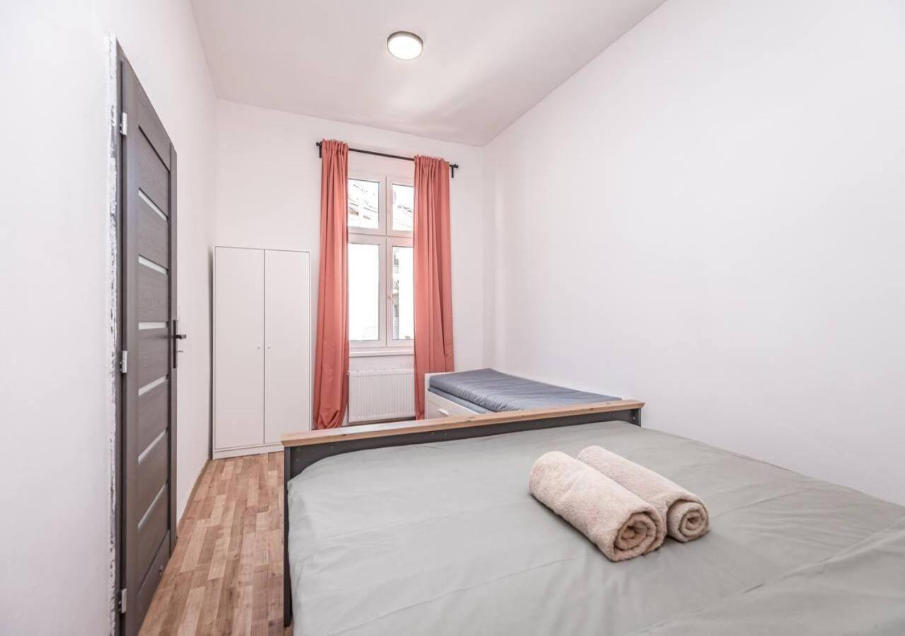 Apartment Elegance *