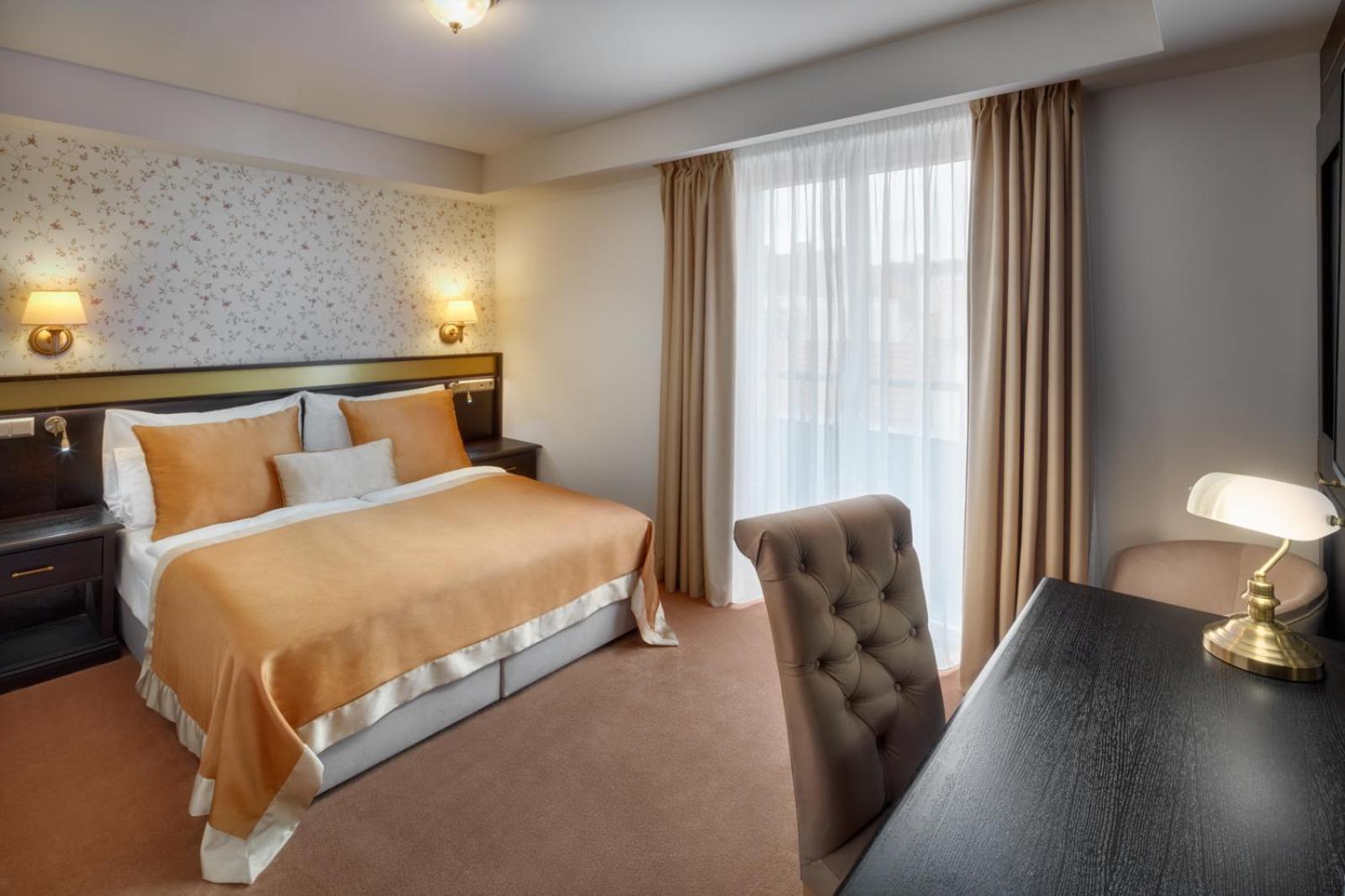 Hotell Savoy Prag