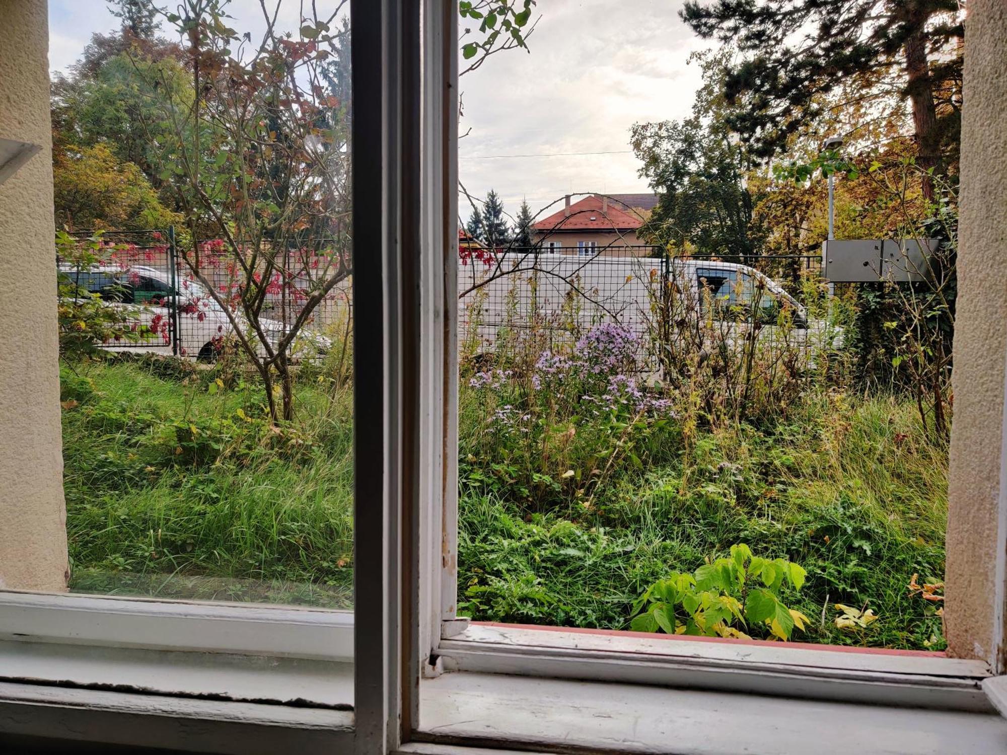 Guest house In House With Private Parking And Garden