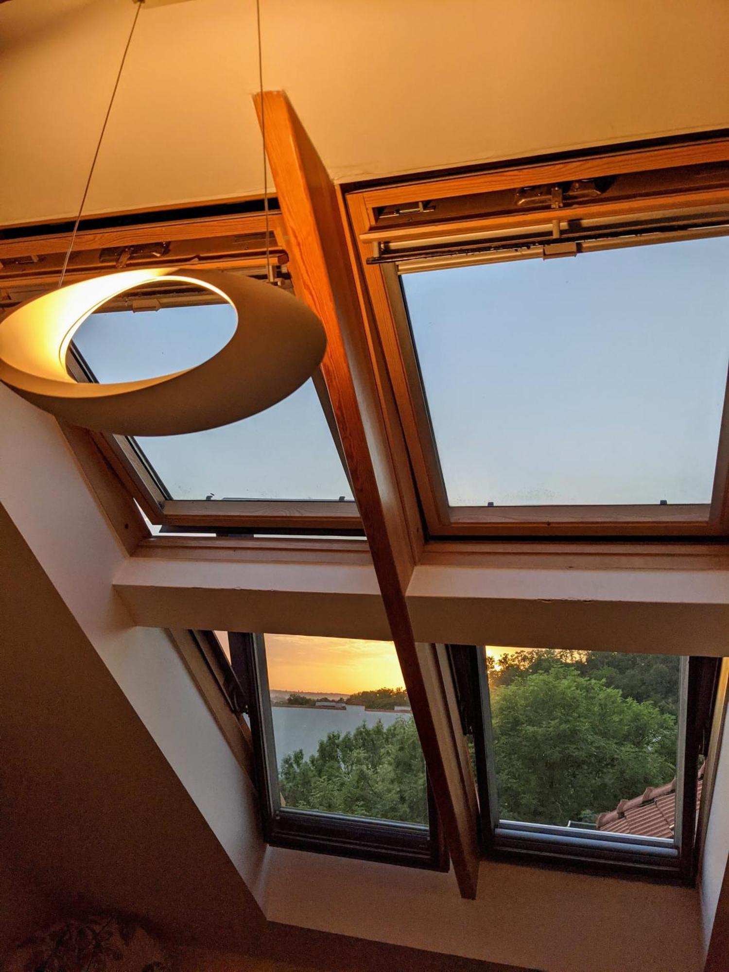 Guestrooms, Rooftop With Garden, Spacious Living Room, Character And Fireplace Gæstehus *