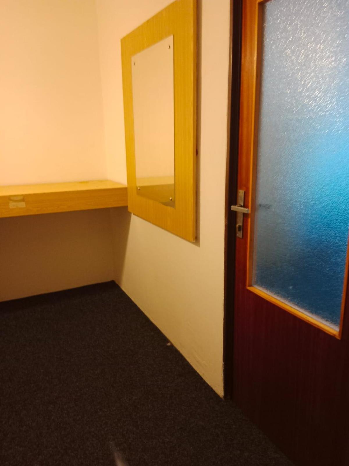 Vandrarhem Tvm Tower Modrany