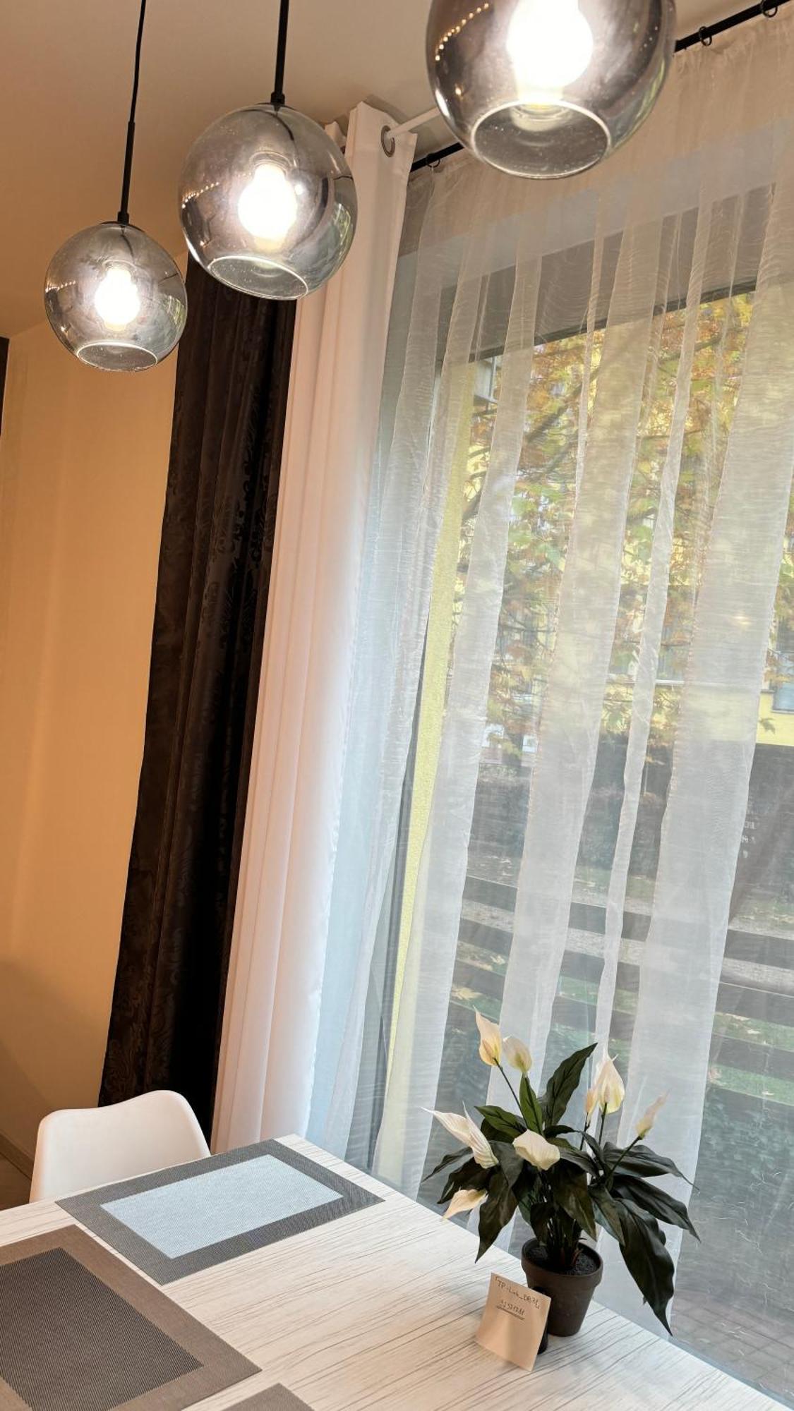 Jeseniova Apartment *