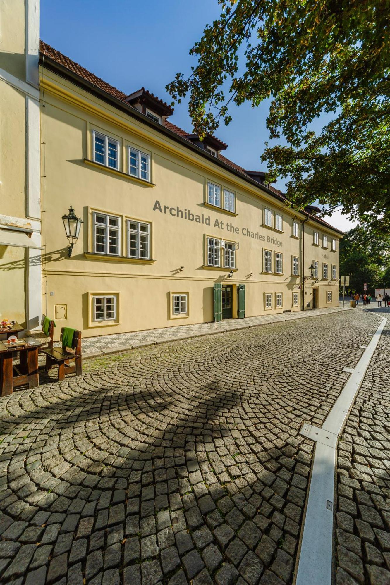 Hotel Archibald At The Charles Bridge