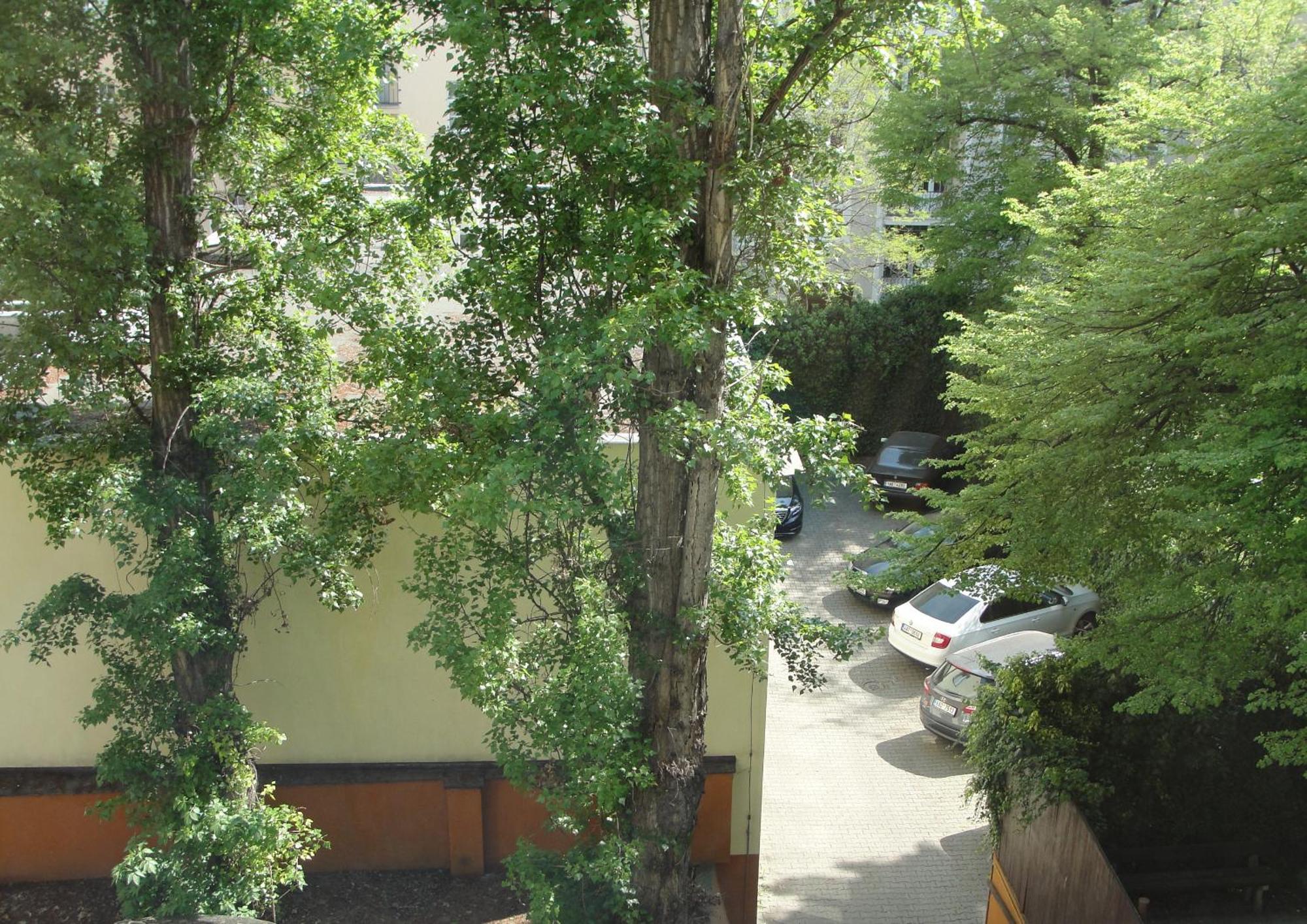 Near Centre With Parking Place Prag