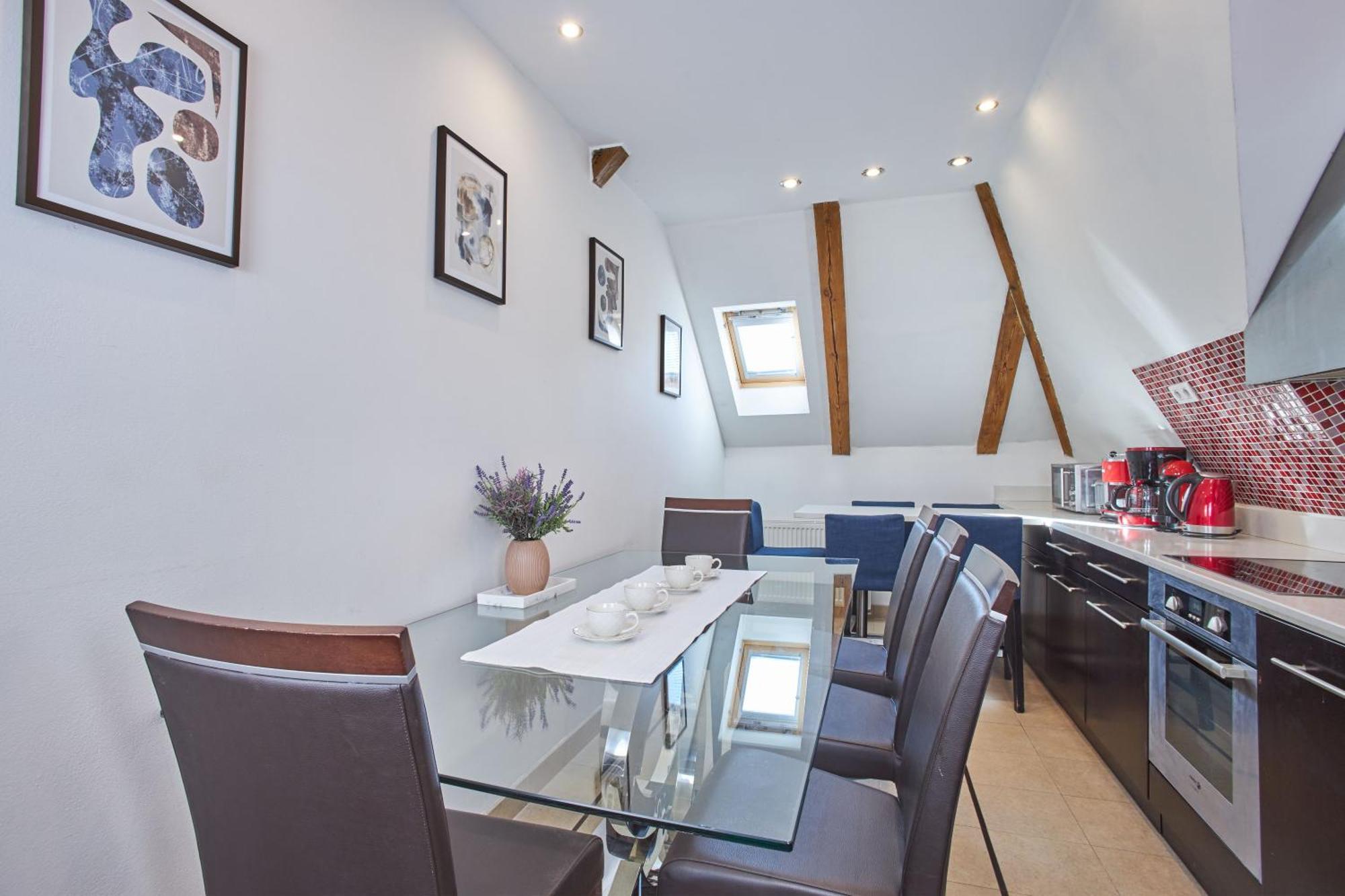 Apartment Zatecka - Terrace In The Old Town
