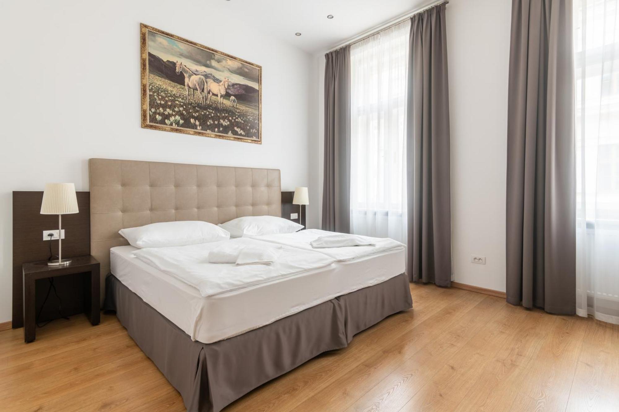 Apartment Riverside Palace *