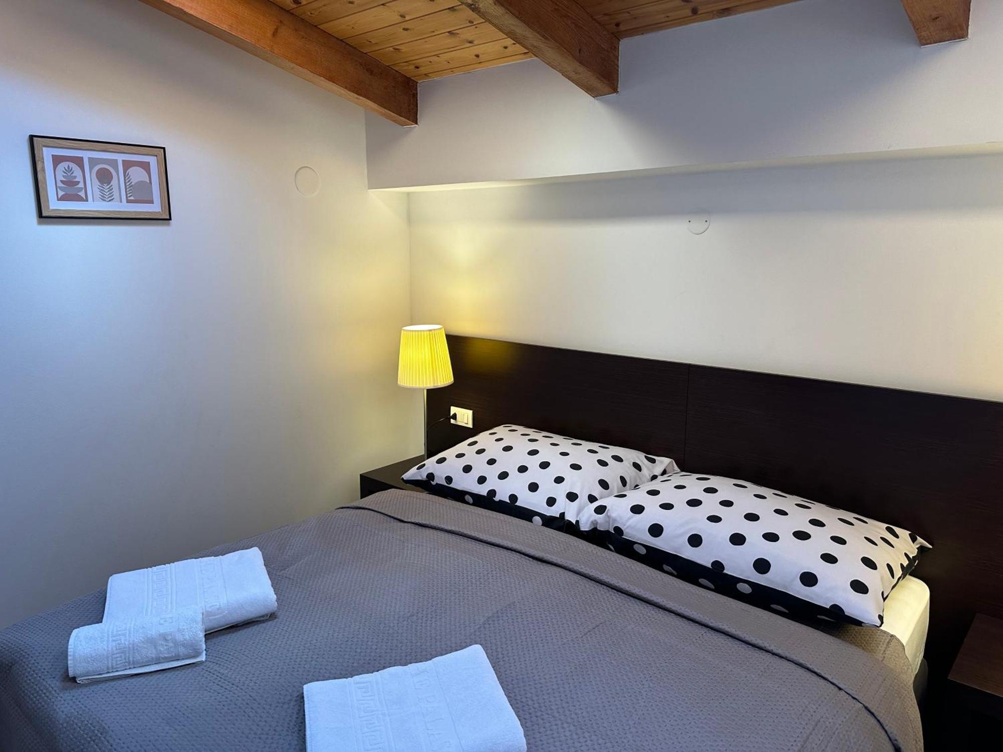 Riverside Palace Apartment Prag