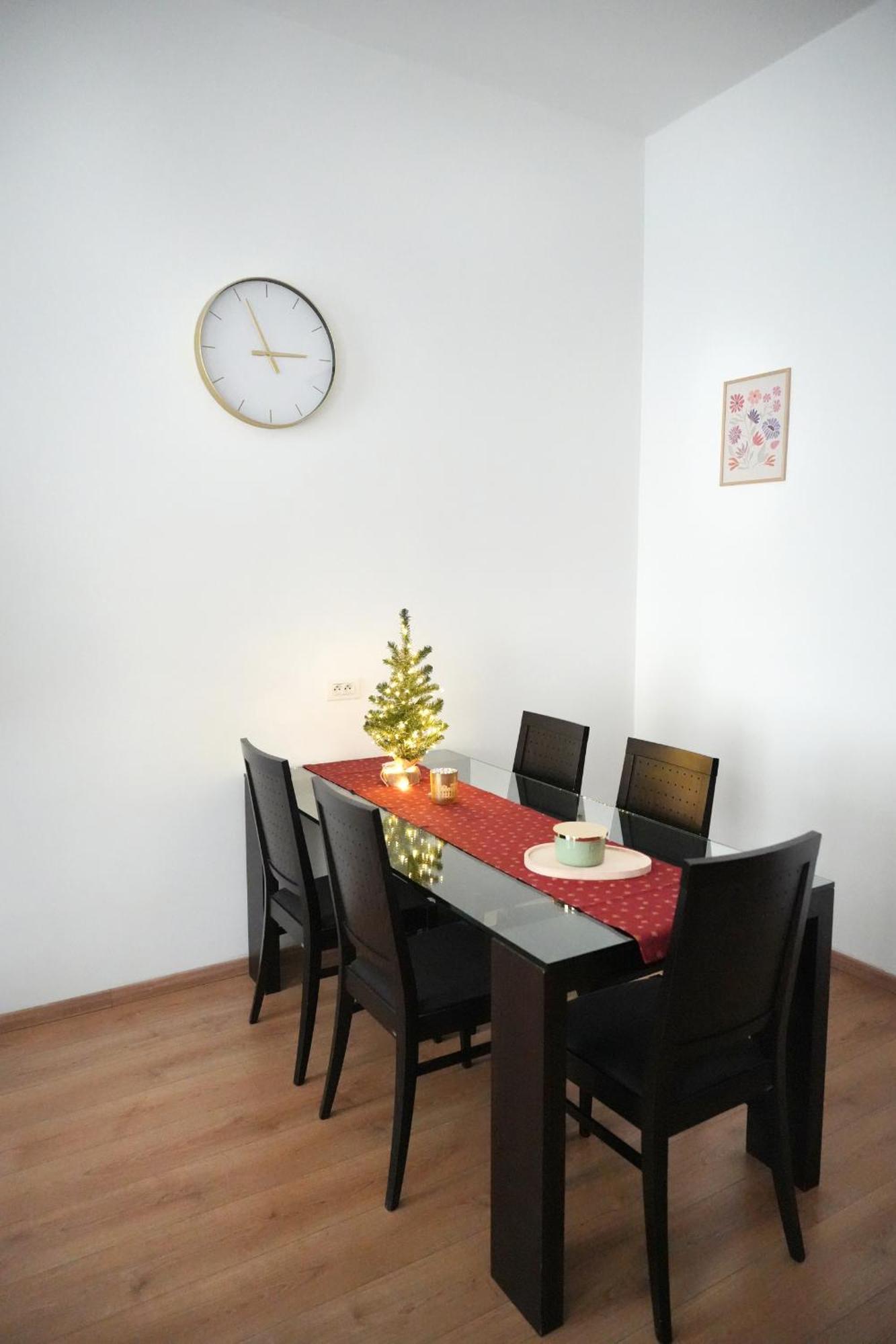 Apartment Riverside Palace *