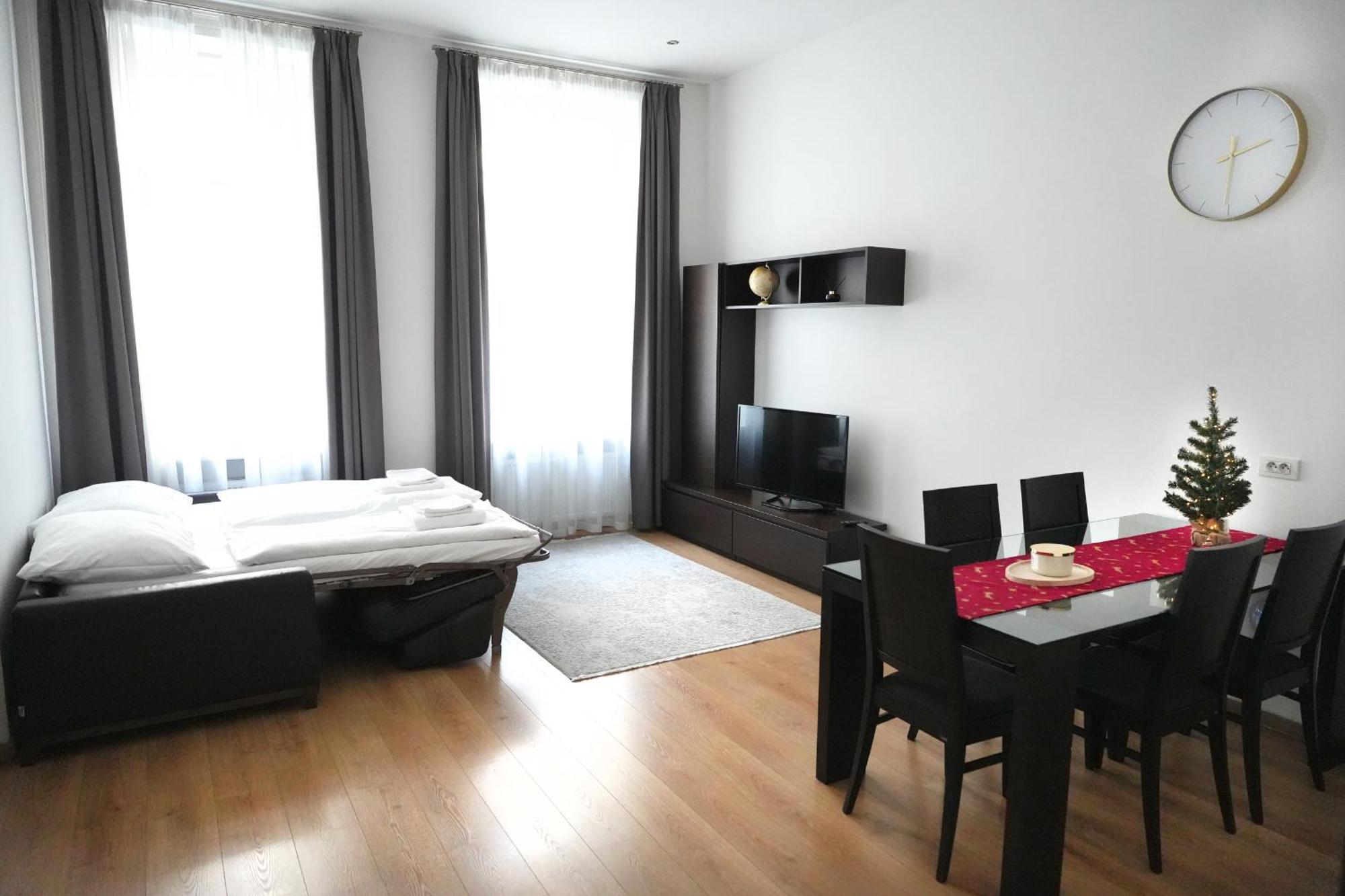 Apartment Riverside Palace