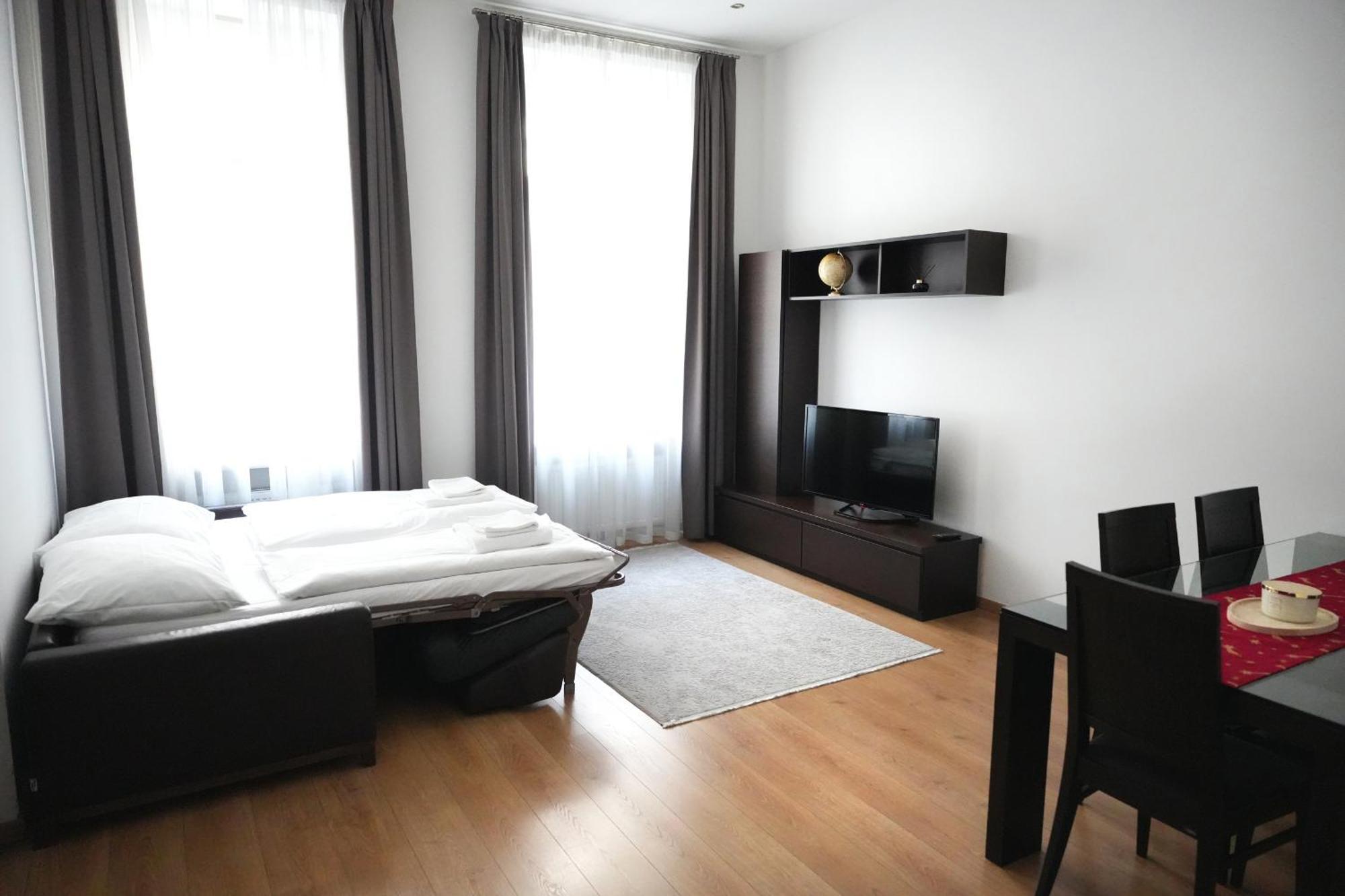 Apartment Riverside Palace Prag