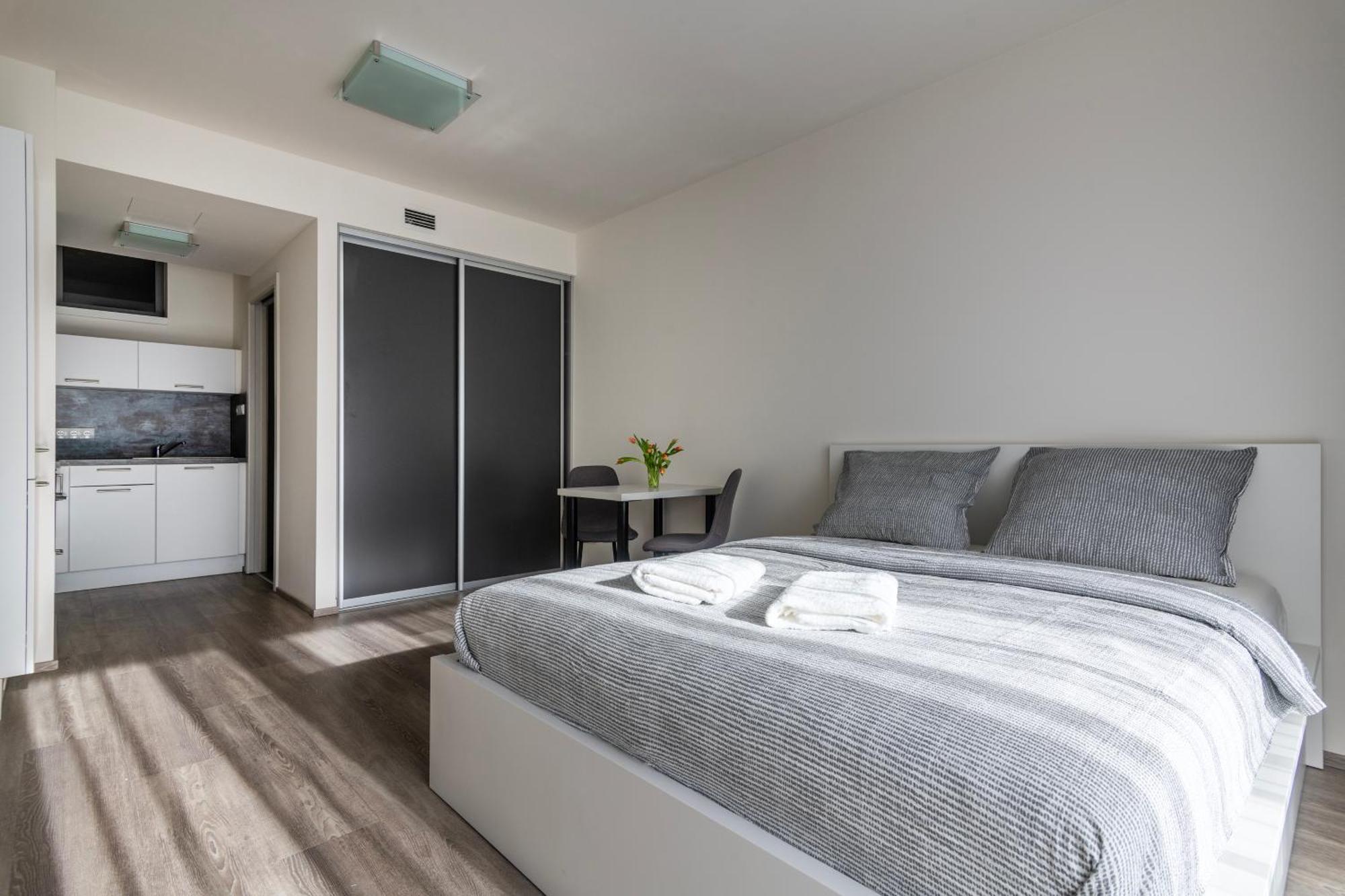 12 Min Centrum, 200mb Wifi, Onsite Supermarket Apartmán Praha