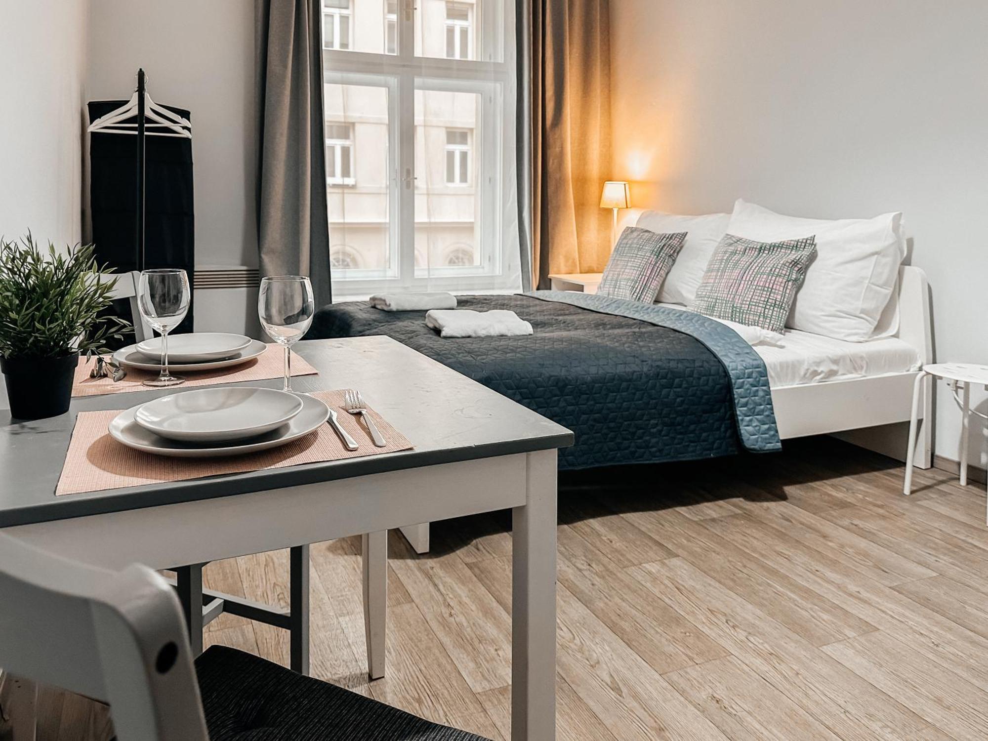 Elso Apartment