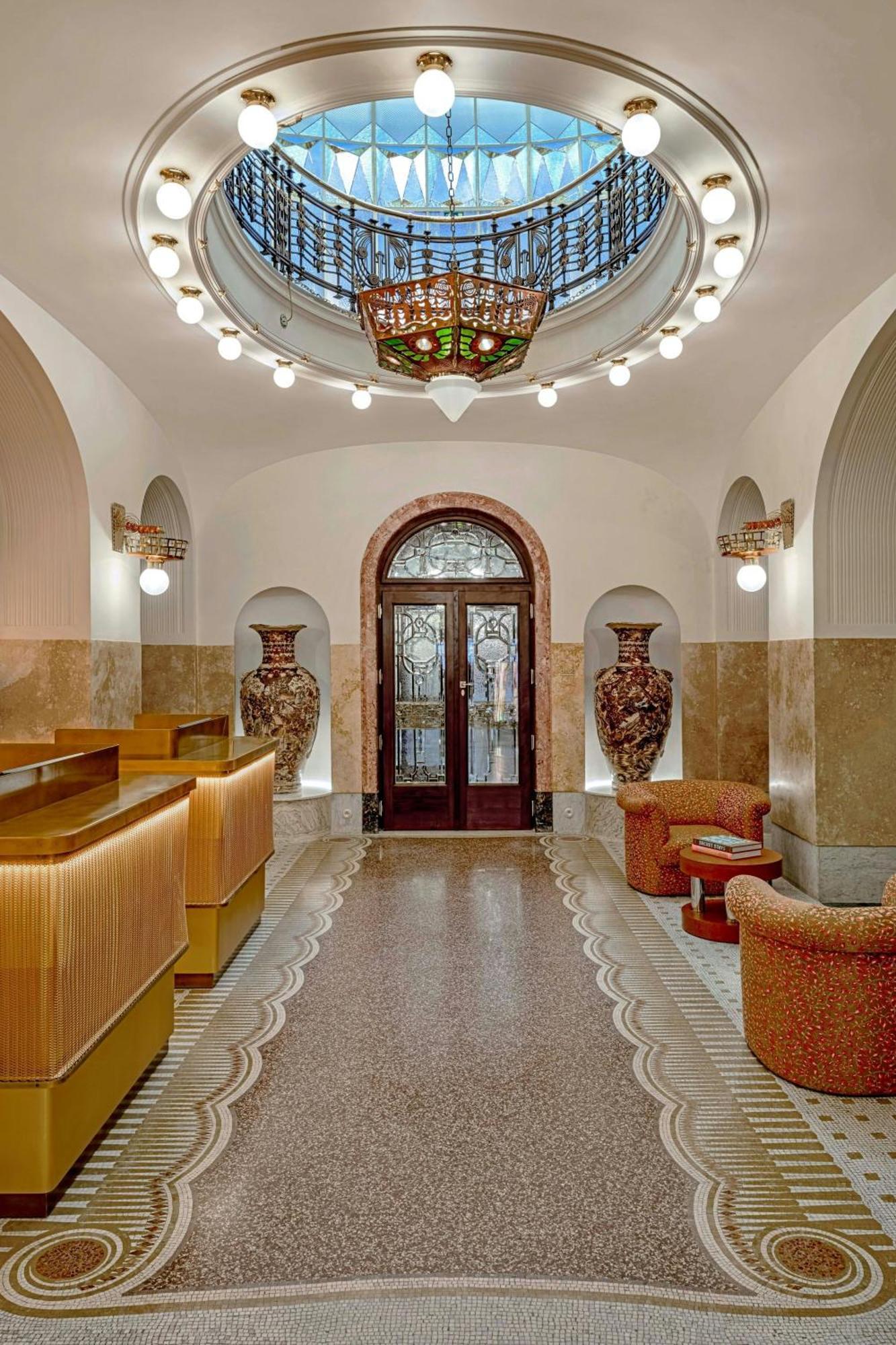 Hotell W Prag