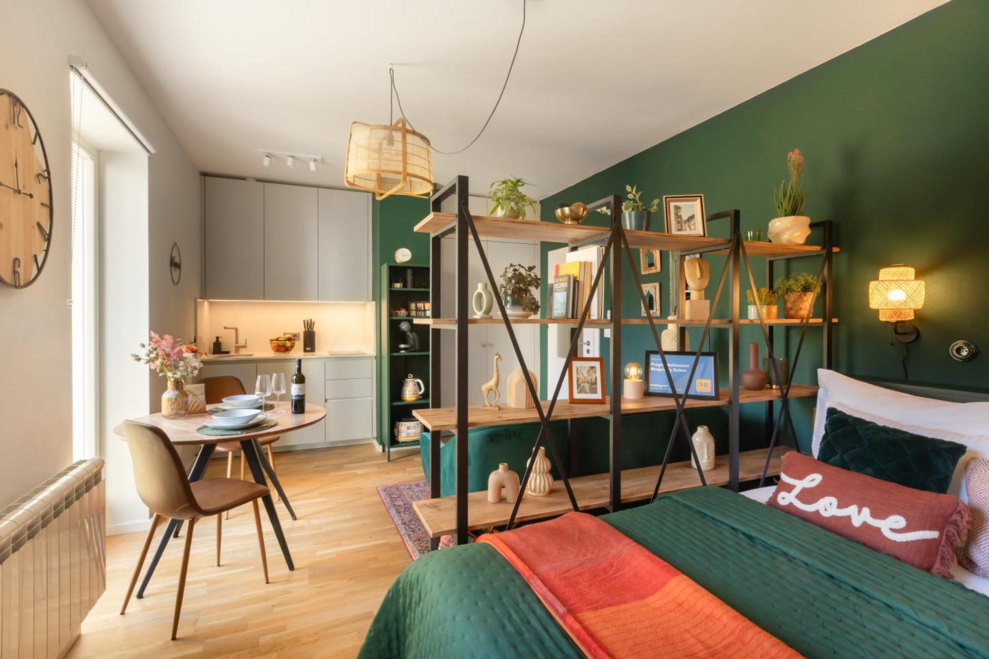 Apartment Bohemian Rhapsody *