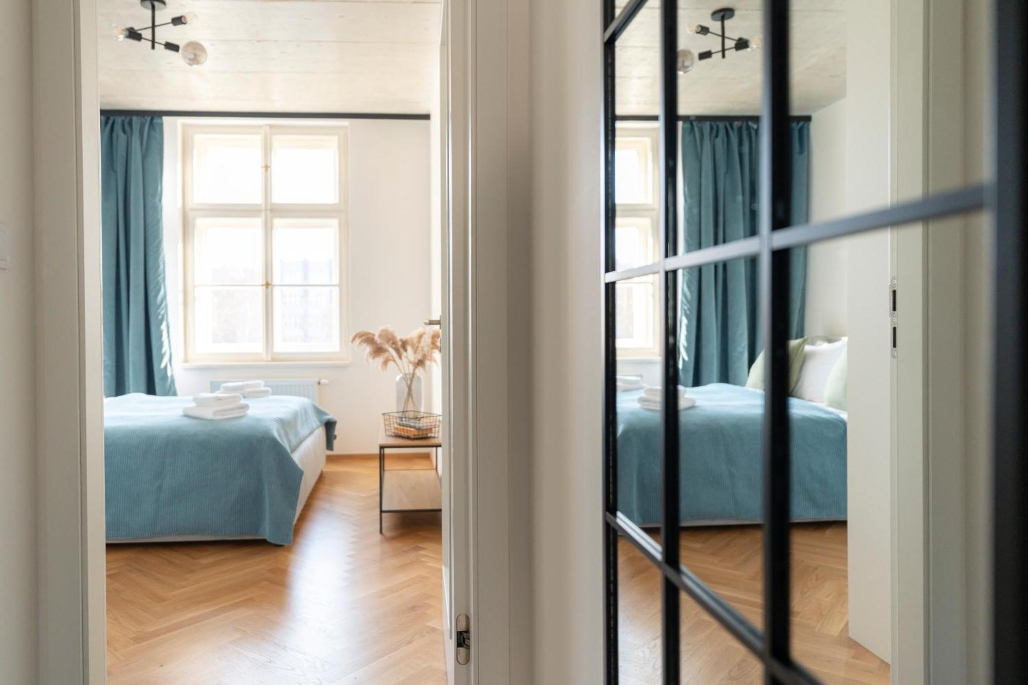Visit Oomph Apartment