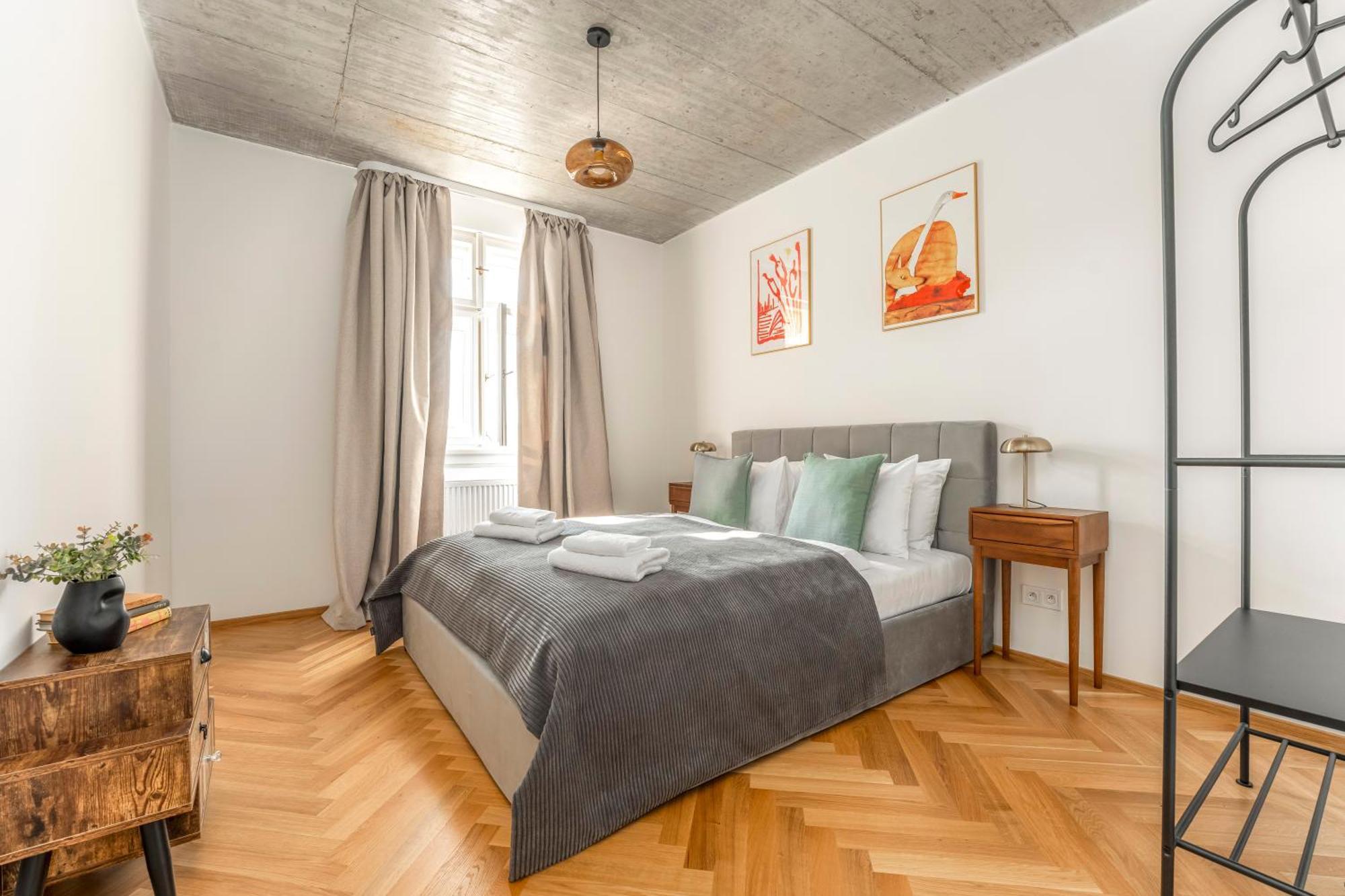 Visit Oomph Apartment