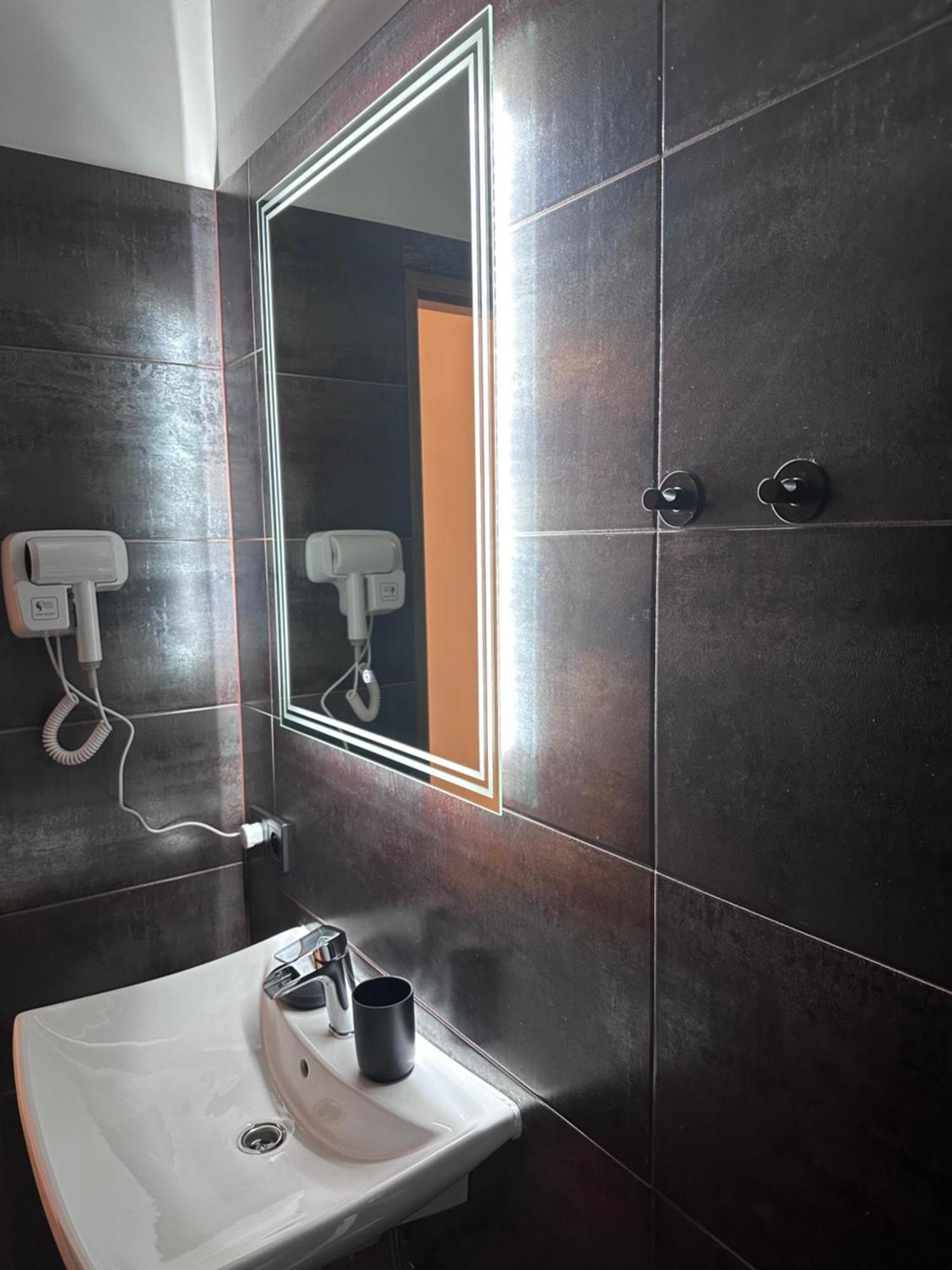 Hotell Gallery Sis
