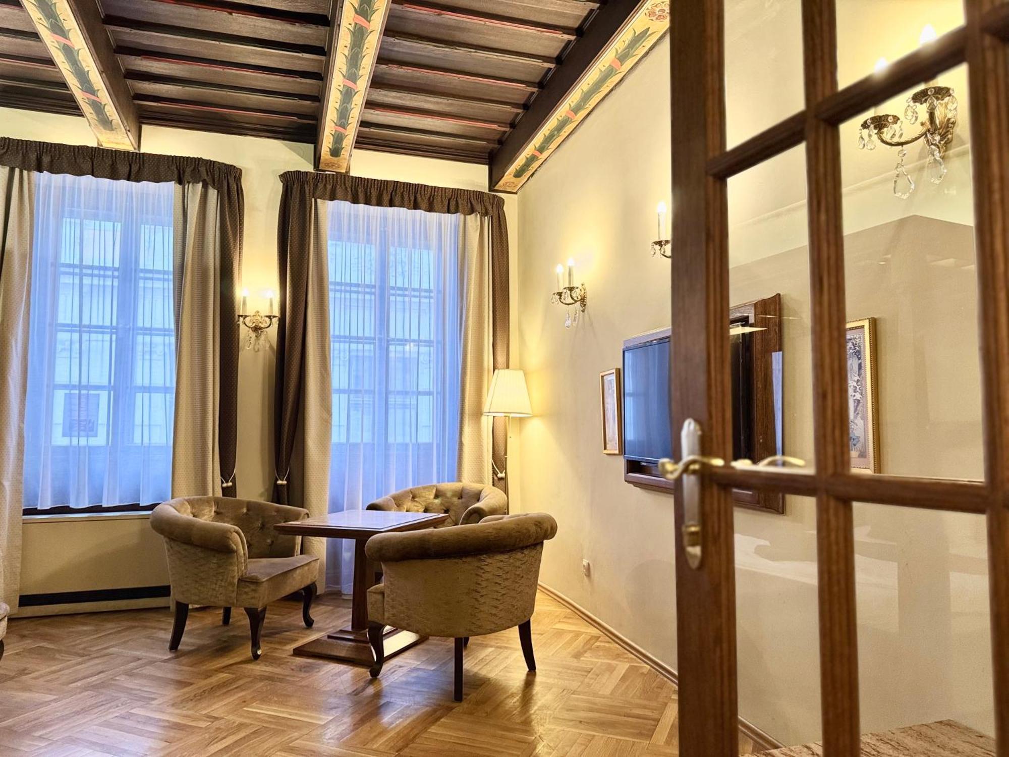 Traditional Apartment