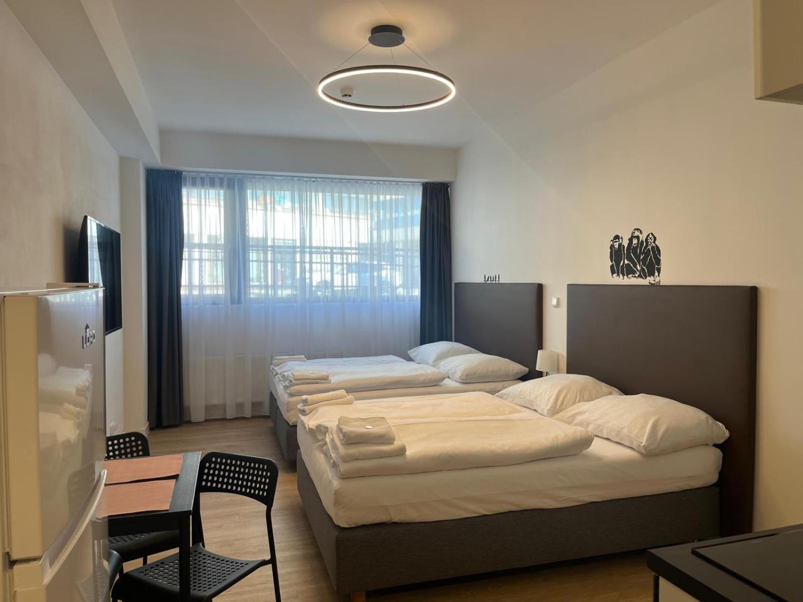 Post 120 Hotell Prag
