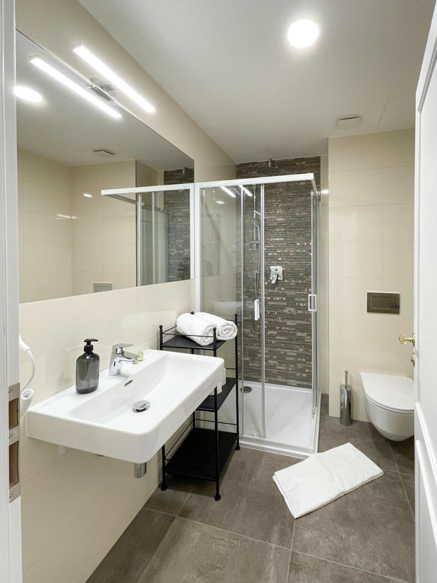 Rasinovo Nabrezi - Riverside Aparthotel 4*