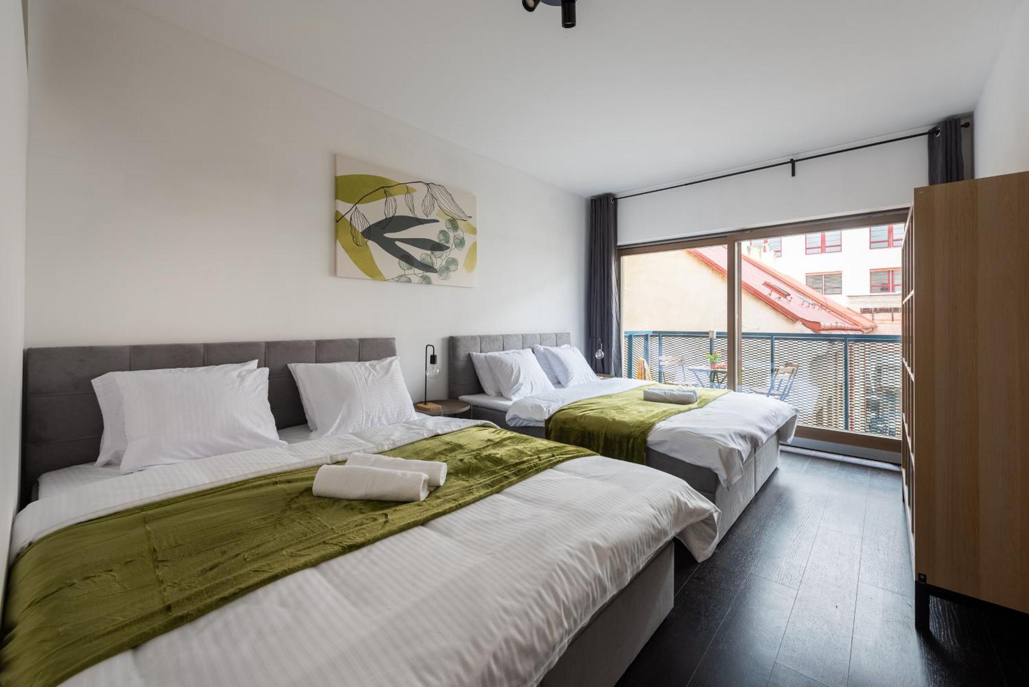 Spacious Near Karlin Square Lägenhet *