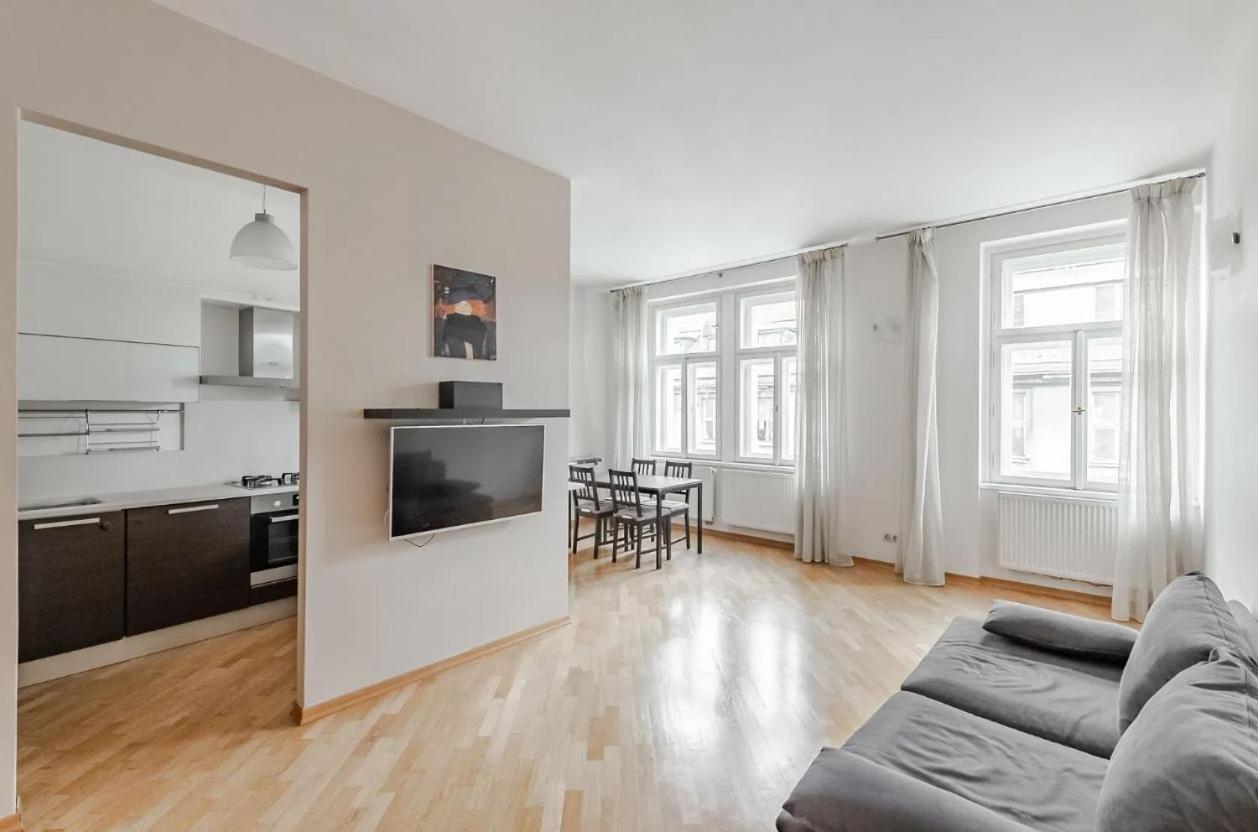 Wishlist Old Residences - Haštalská Apartment Prag