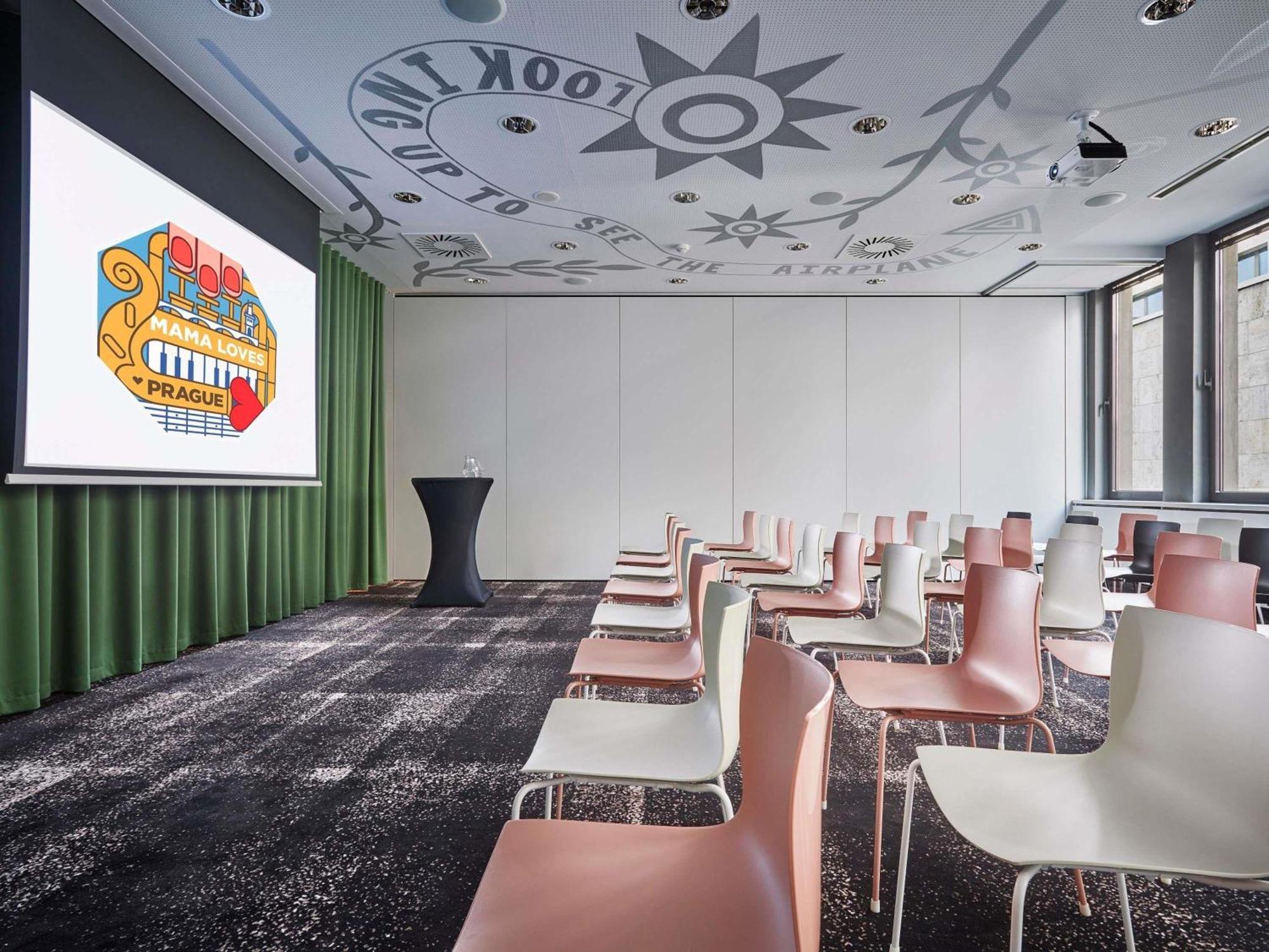 Hotell Mama Shelter