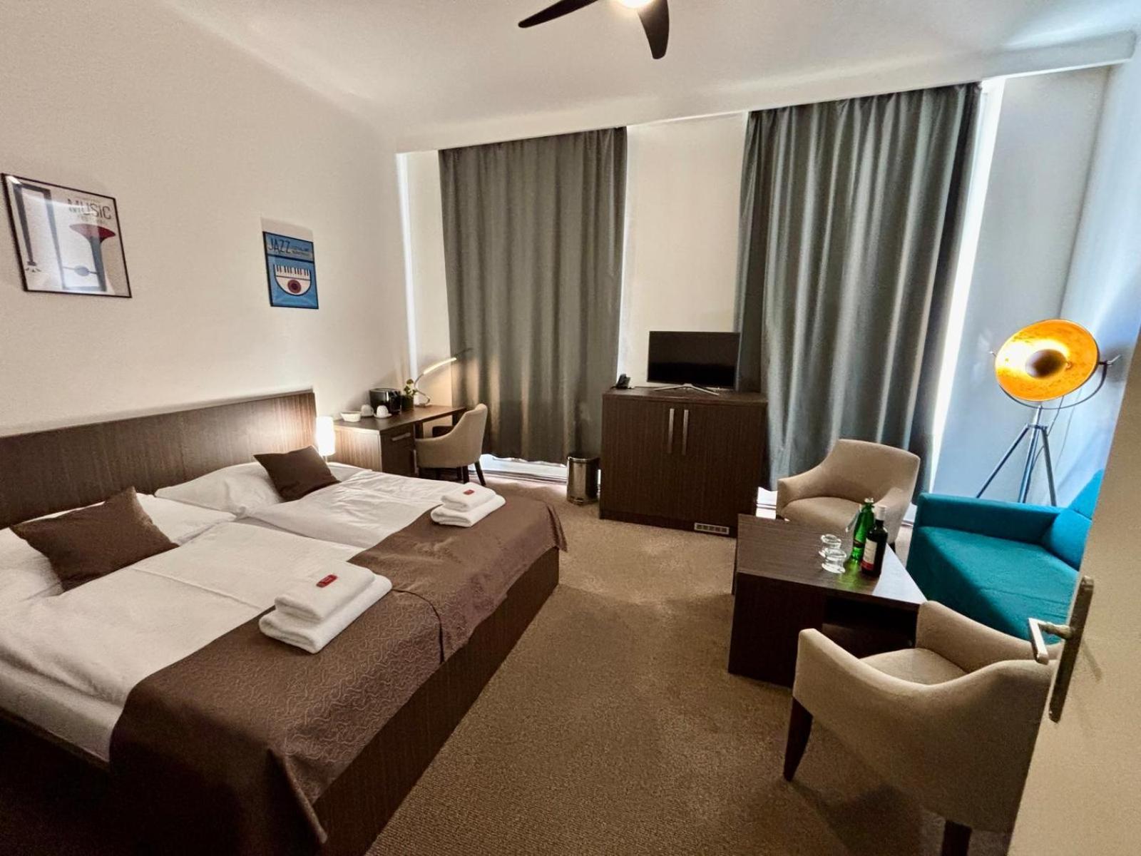 Embassy By Lh Aparthotel
