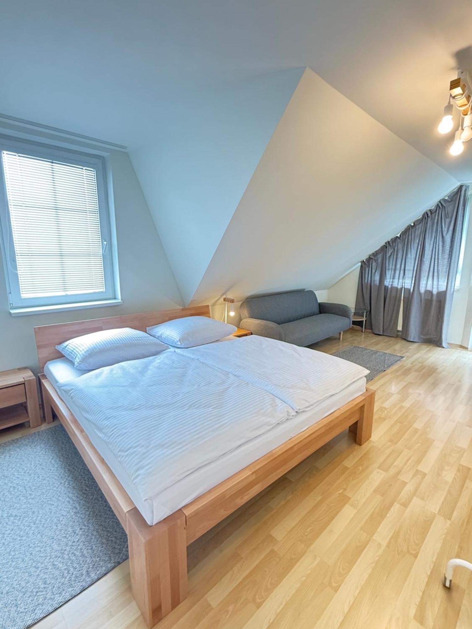 Diamondvilla, 4 Bedroom Apartment, Garden & Lejlighed *