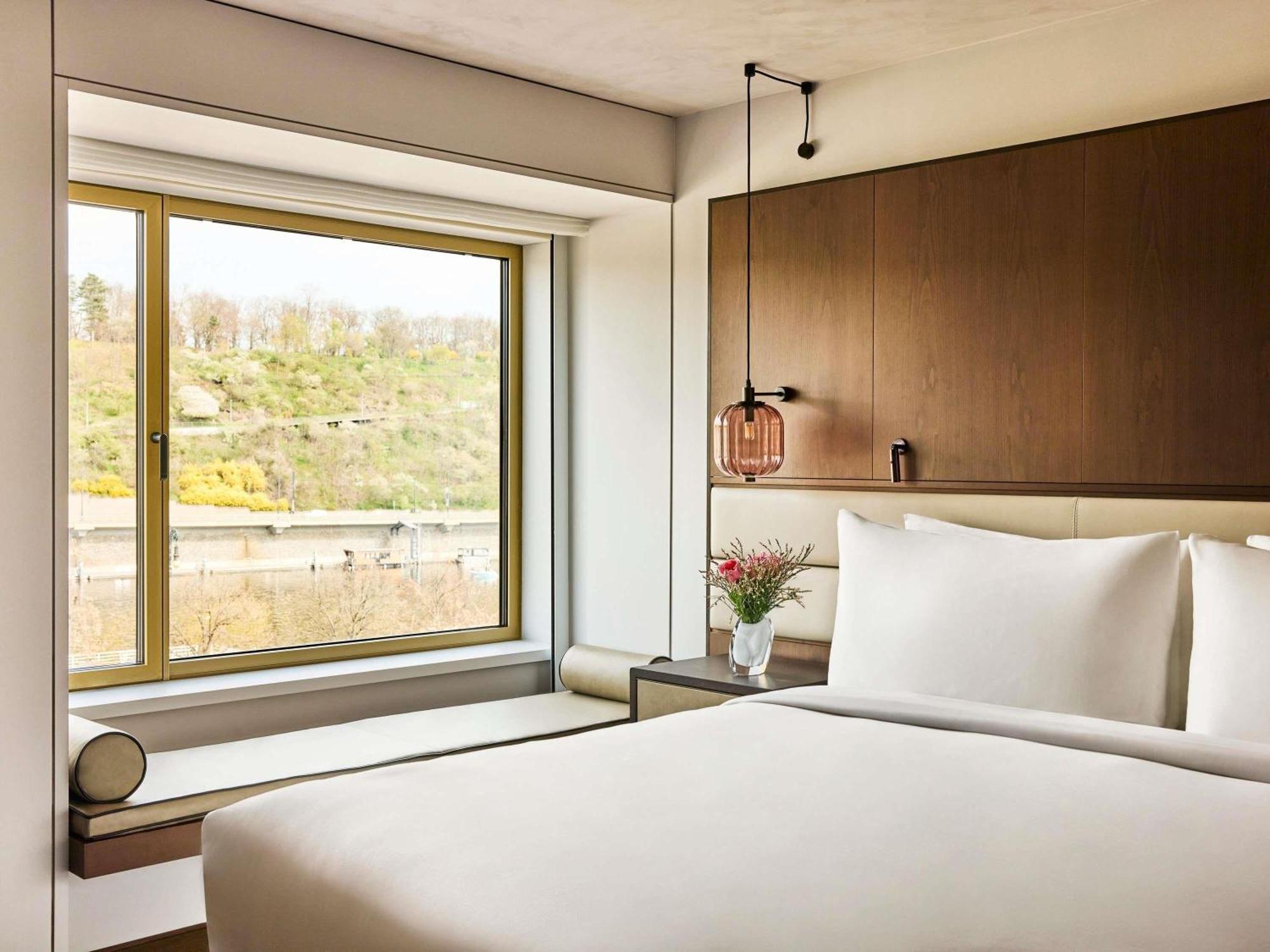 Fairmont Golden 5* Prag