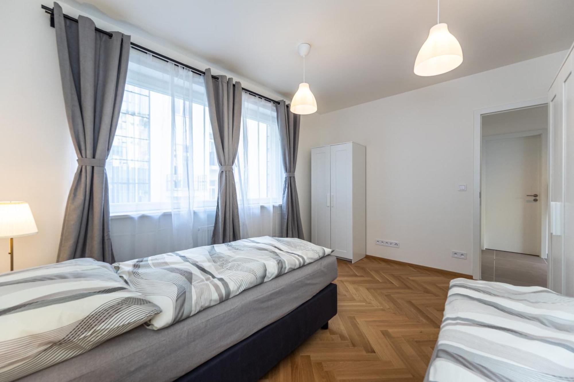 Seifertova Apartment Prag