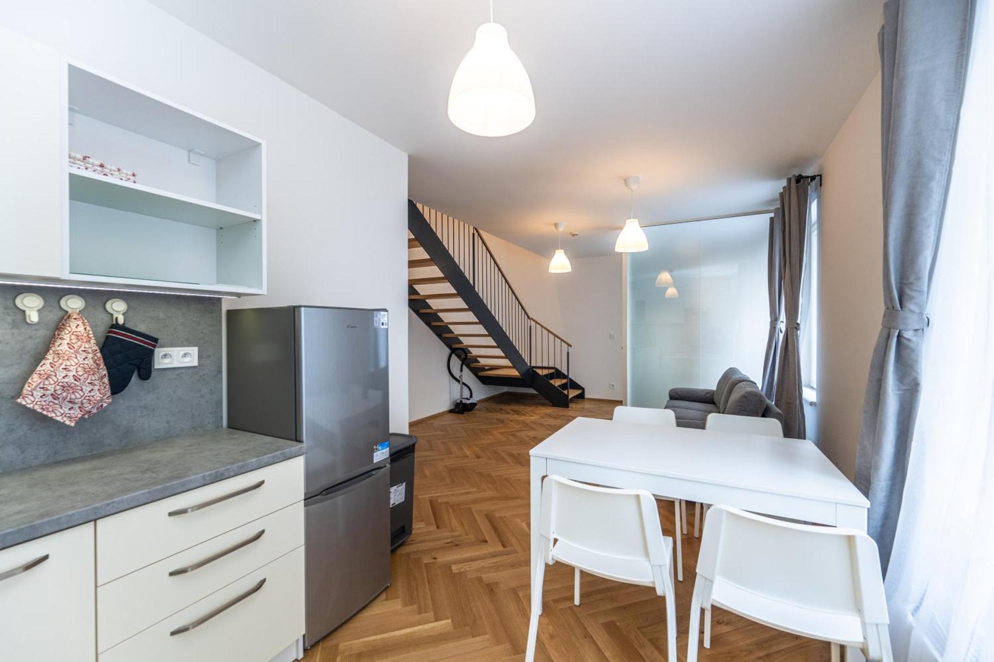 Seifertova Apartment Prag