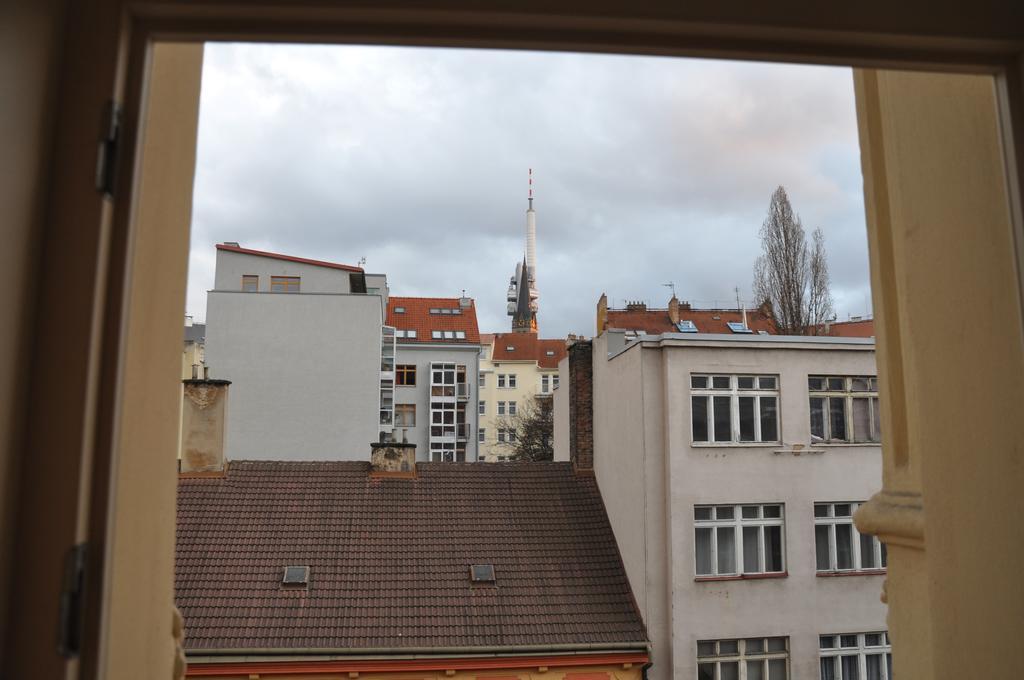 Apartment Husitska Prag