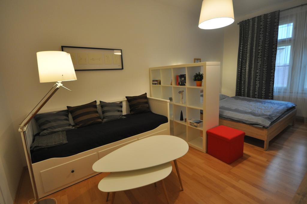 Husitska Apartment *