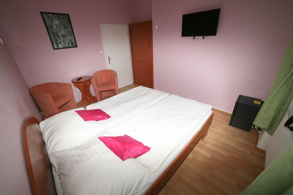 Hotel Leon Hotel 3*