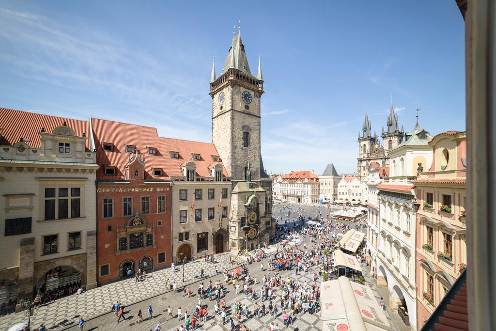 Old Town Square 27 *