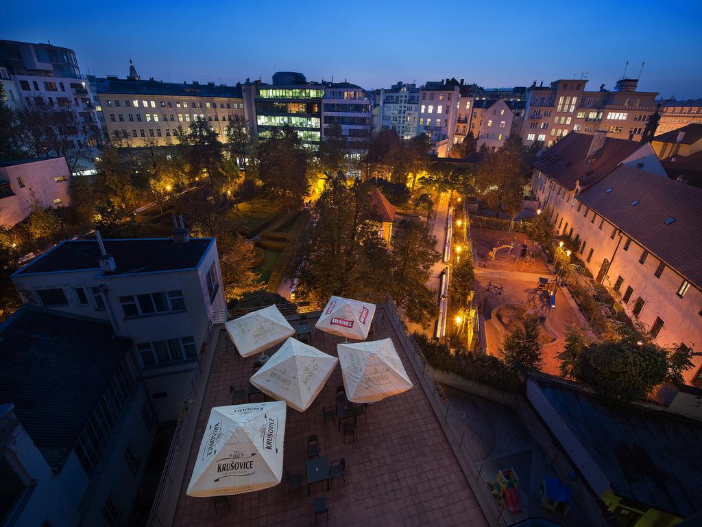 Ea Julis 4* Prag