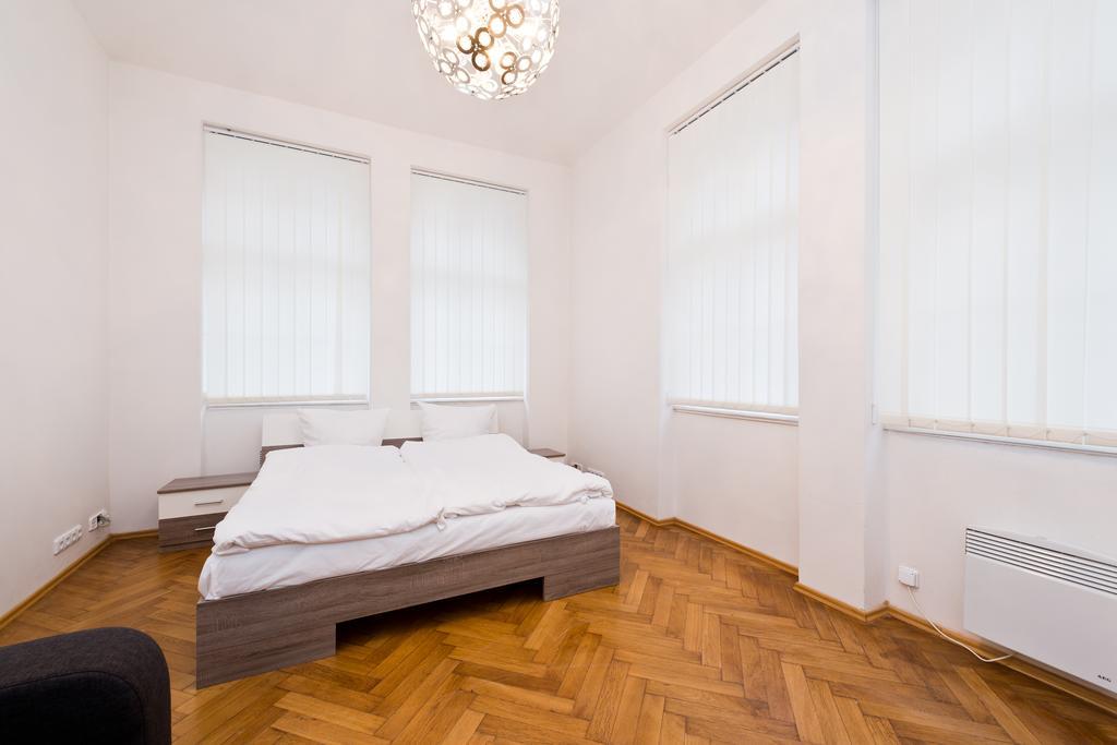 Apartment Modern Ve Smeckach 7 Prag