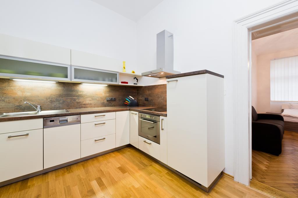 Apartment Modern Ve Smeckach 7 *