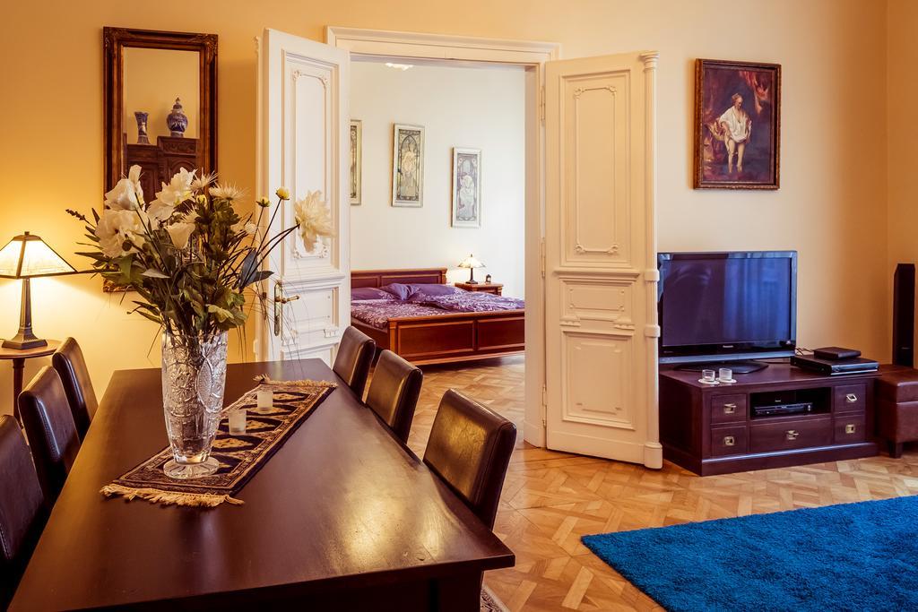 Apartment Vodickova 11 Prague