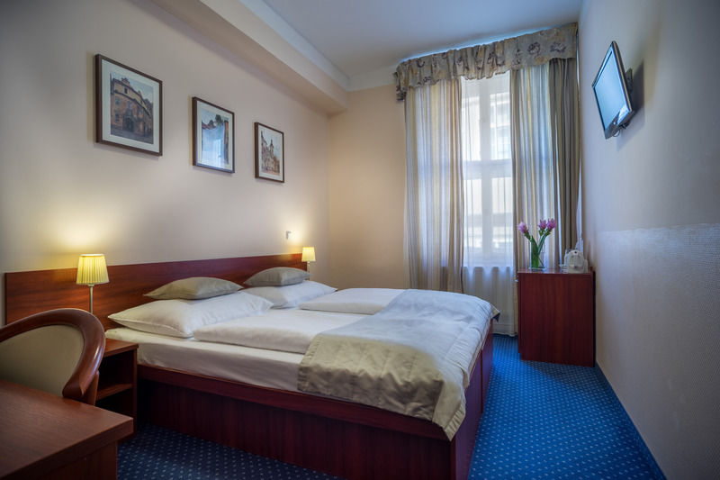 Pytloun Kampa Garden Hotell 4*