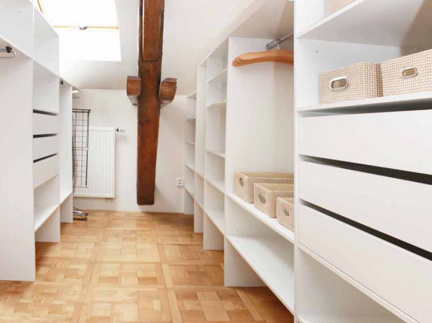 Attic Hastalska Prag