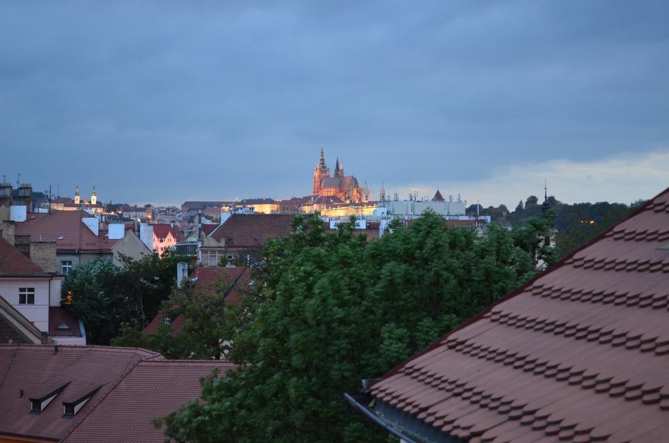 Apartment Attic Hastalska Prag