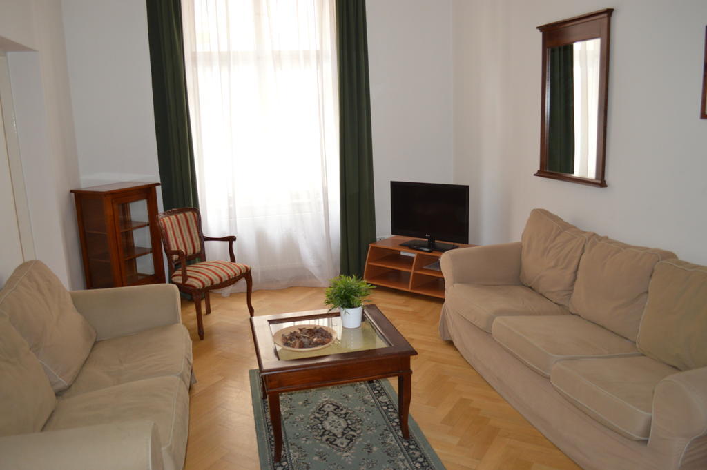 Apartment Leo Old Town Prag