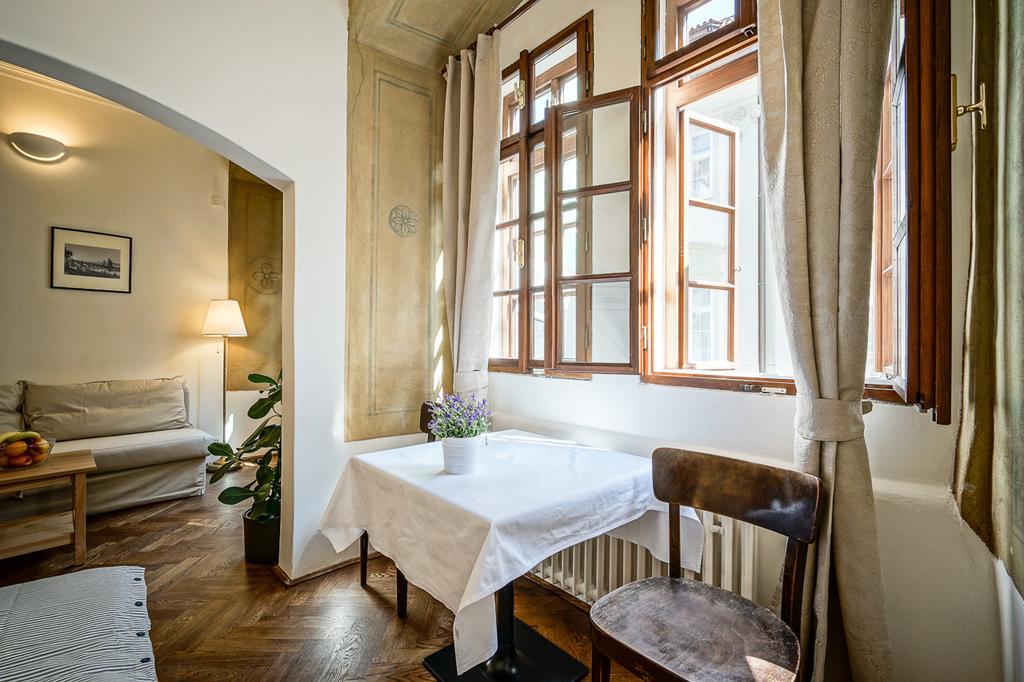 Lägenhet Nerudova 36 Prag