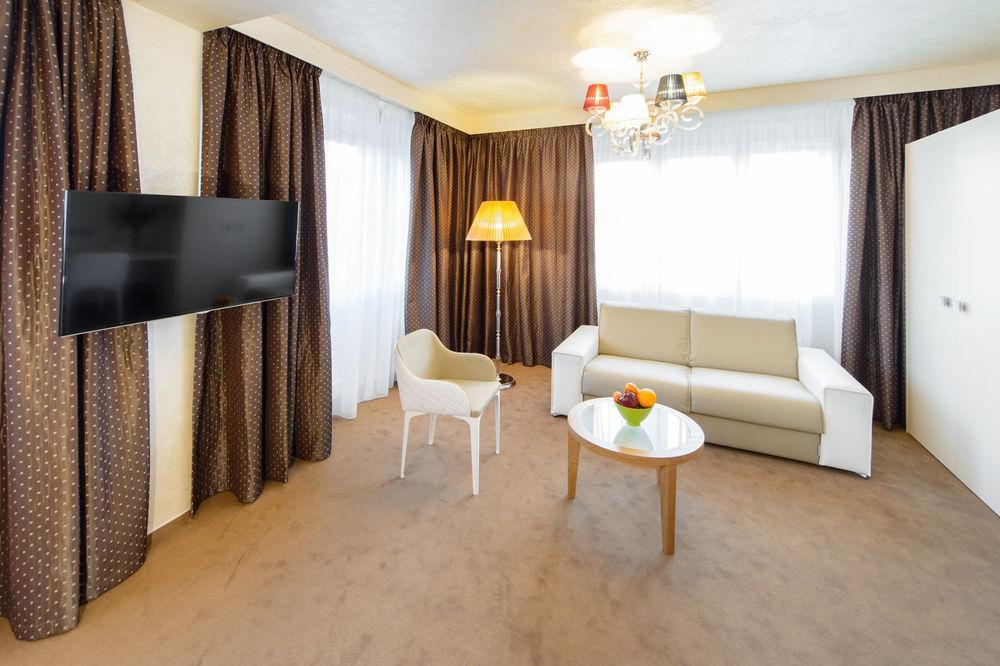 Hotel Mysterius Carnival 3*
