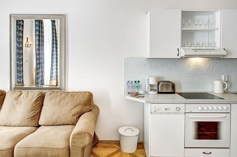6 Continents By Adrez Apartment *