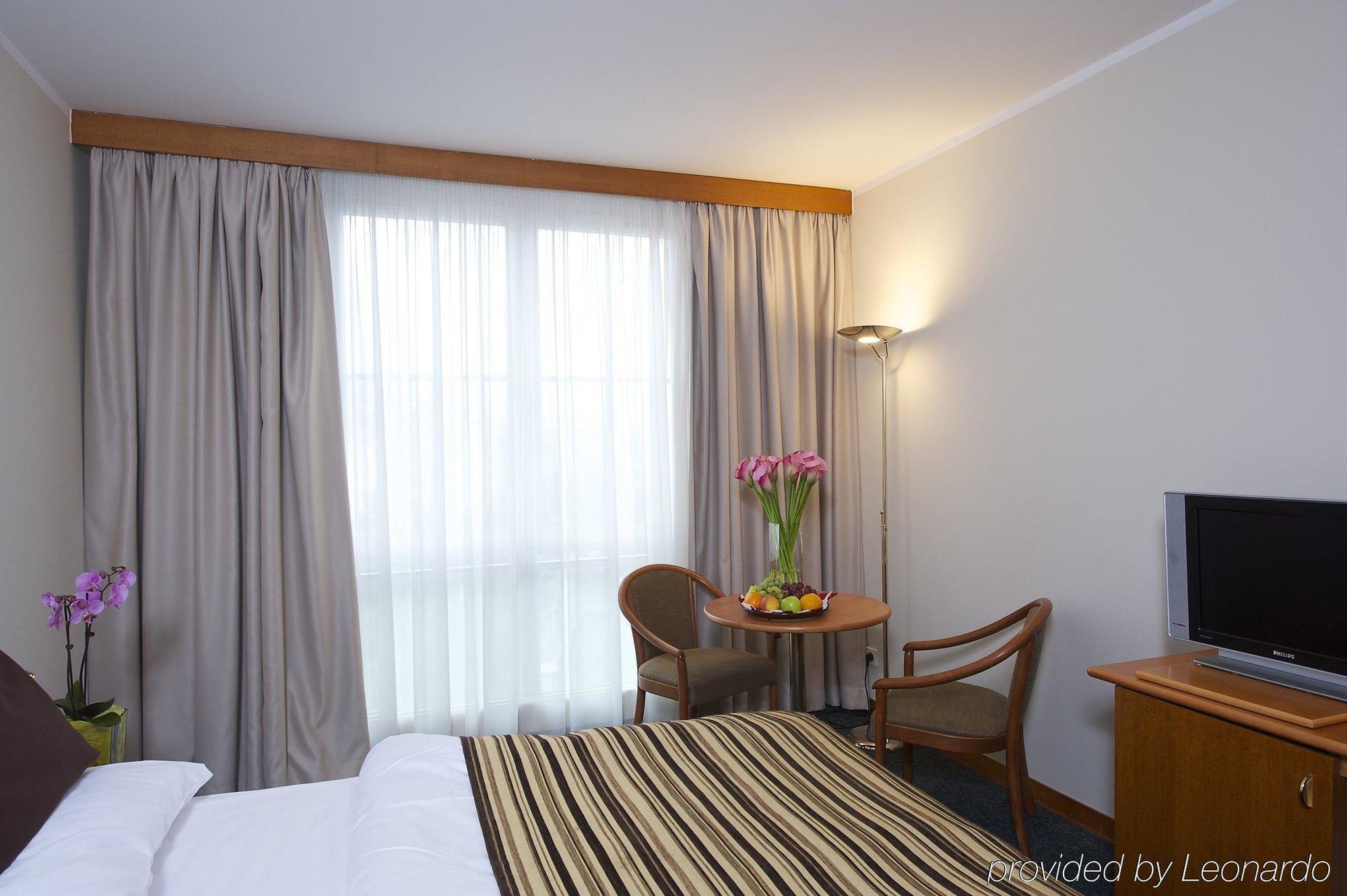 Plaza Prague - Czech Inn Hotels - Czech Leading Hotels 4*